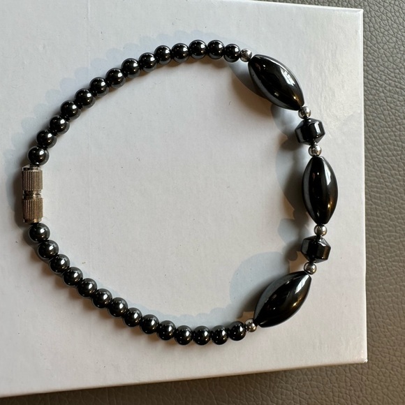 Hematite Bracelet - Picture 2 of 4